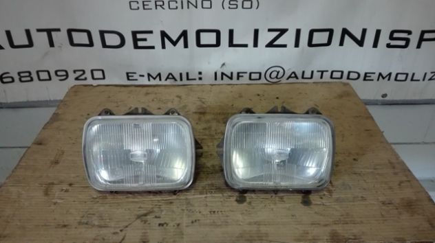 Fari anteriori Nissan King Cab del 1989