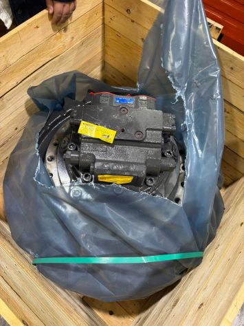 Motoriduttore KYB MSF-340VP-EL6 per Escavatore New Holland E485