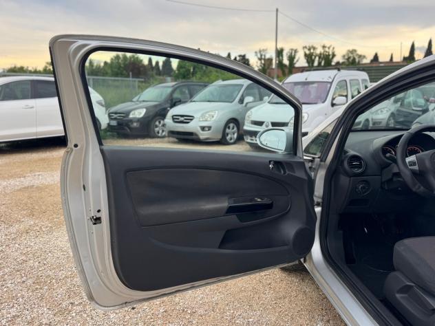 Opel Corsa 1.2 3 porte Sport Neopatentati - Foto 10