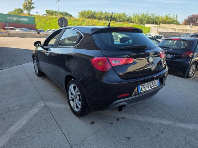 Alfa Romeo Giulietta 1.6 JTDm-2 120 CV Distinctive EURO 6 - Foto 6