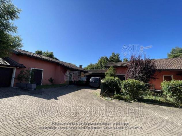 IMMOBILI-IMMOBILE RESIDENZIALE-Via Petiva 4