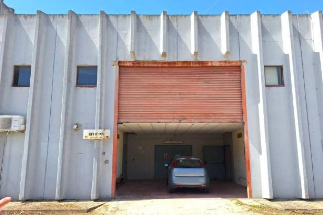 Immobile in asta di 975 m² in vendita a Elmas - Foto 2