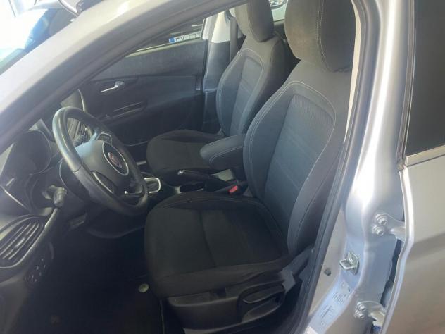 FIAT Tipo (2015--) Tipo 1.6 Mjt S&S DCT SW Lounge - Foto 7