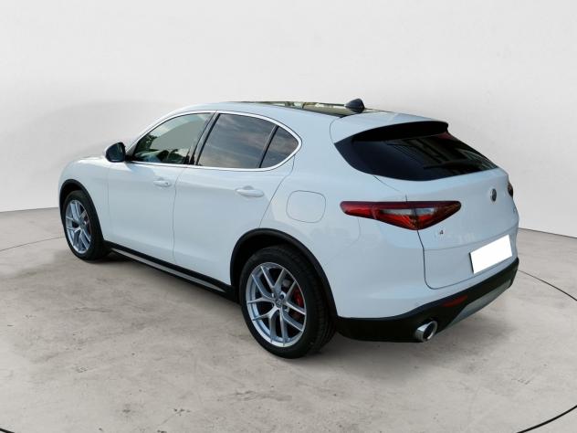 Alfa Romeo Stelvio Stelvio 2.2 Turbodiesel 210 CV AT8 Q4 Executive - Foto 2