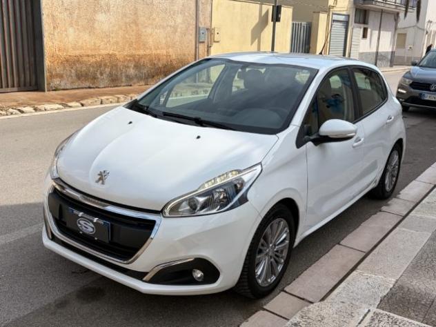 PEUGEOT 208 1.2 82 Business rif. 23949469 - Foto 6