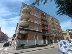 tre locali con ampio cantina.
