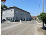 Immobile di 330 m² con più di 5 locali in affitto a Rezzato
