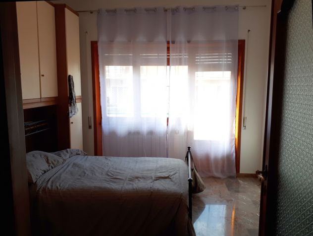 Comodissima stanza uso singola, 16 mq, molto luminosa, con grande balcone