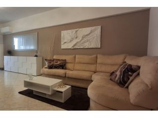 ELEGANTE APPARTAMENTO
