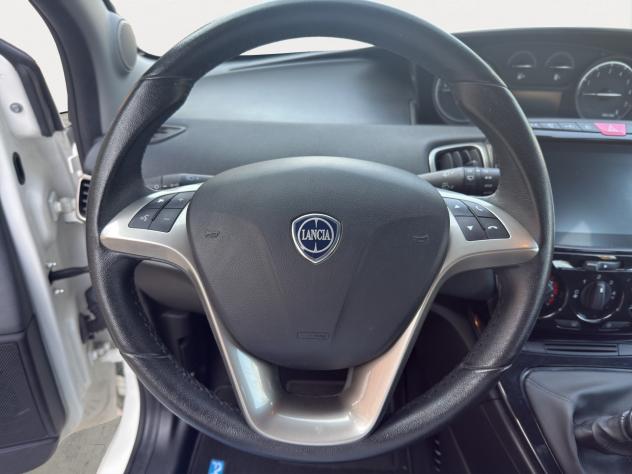 Lancia Ypsilon 1.0 FireFly 5 porte S&S Hybrid Gold - 2023 - Foto 9