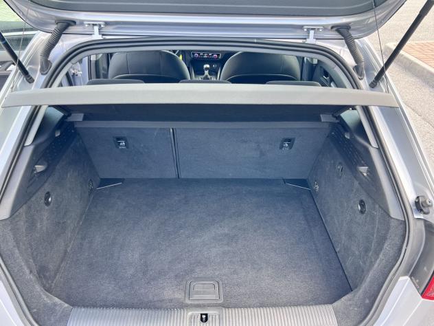 Audi A3 30 TDI Admired S-Line - Foto 9