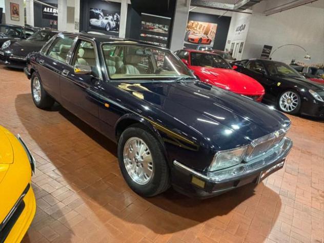JAGUAR Sovereign 4.0 cat automatic rif. 23830115 - Foto 3