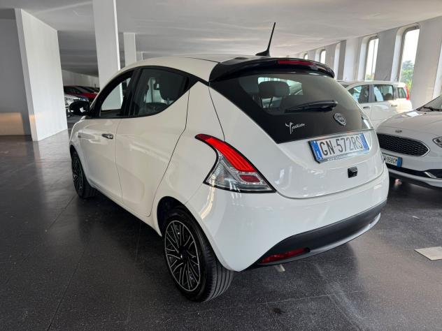 Lancia Ypsilon Ypsilon 1.0 firefly hybrid Gold s&s 70cv. - Foto 3