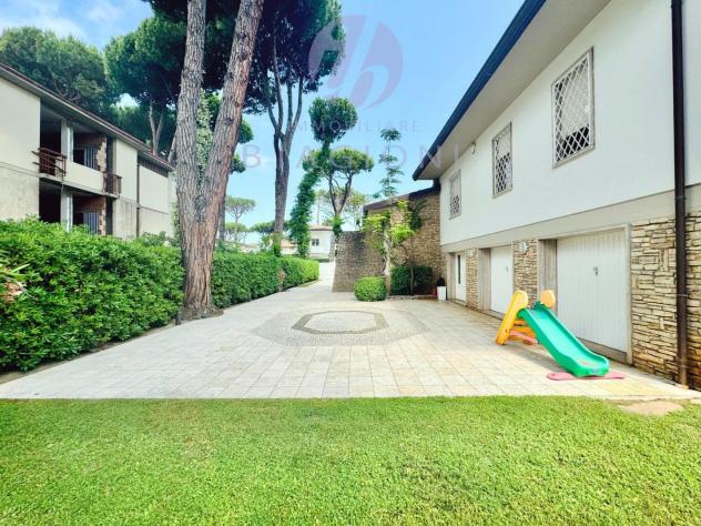 Villa in vendita a Lido di Camaiore - Camaiore 250 mq Rif: 1359555 - Foto 8