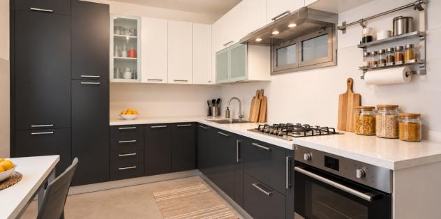 Via Levi, appartamento posto su due livelli in una palazzina bifamiliare con giardino privato. L'immobile si sviluppa su 2 livelli con doppio ingress - Foto 14