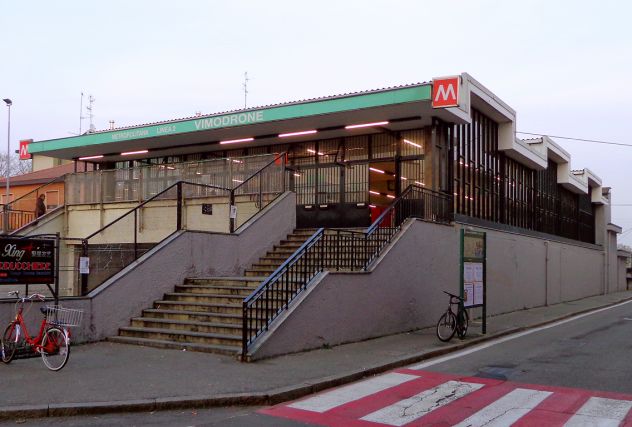 Stanza singola con balcone privato vicino metro M2 - Foto 3