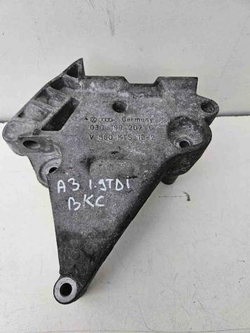 STAFFA SUPPORTO MOTORE AUDI A3 Serie (8P1) 030199207g diesel 1.9 (0305)