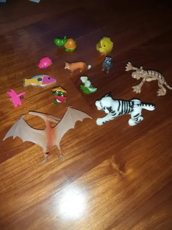 grande lotto giocattoli bambino/a. In buone condizioni...... vero affare.. - Foto 2