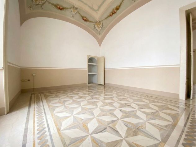 AMPIA SOLUZIONE INDIPENDENTE CON TERRAZZO - Foto 8