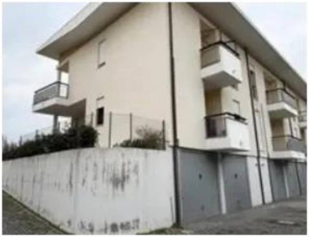 Immobile in asta di 92 m², box auto in vendita a Vallefoglia - Foto 3
