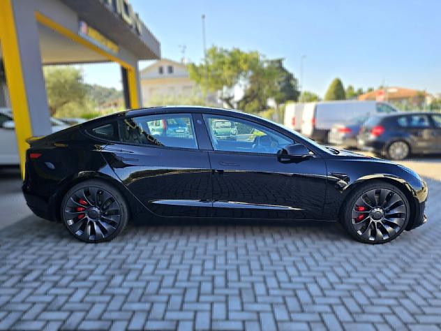 Tesla Model 3 Performance - Foto 2