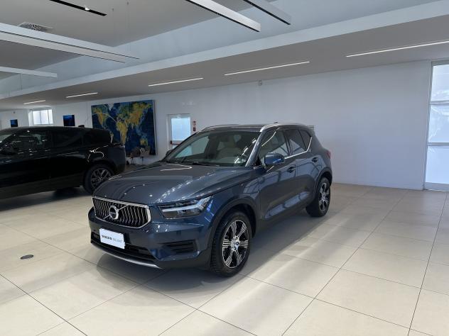 Volvo XC40 B4 AWD automatico Ultimate Bright