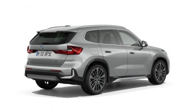 BMW iX1 eDrive 20 X-Line Pure Edition rif. 23704627 - Foto 2