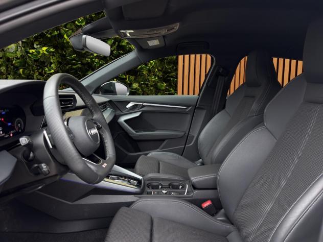 Audi A3 SPB 2.0 TDI 150cv S tronic S-line edition - Foto 9