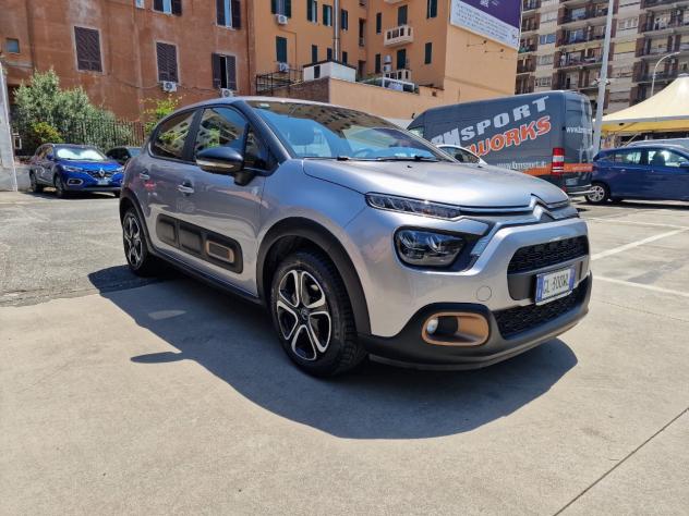 Citroen C3 1.2 GPL Shine s&s 83cv neopatentati