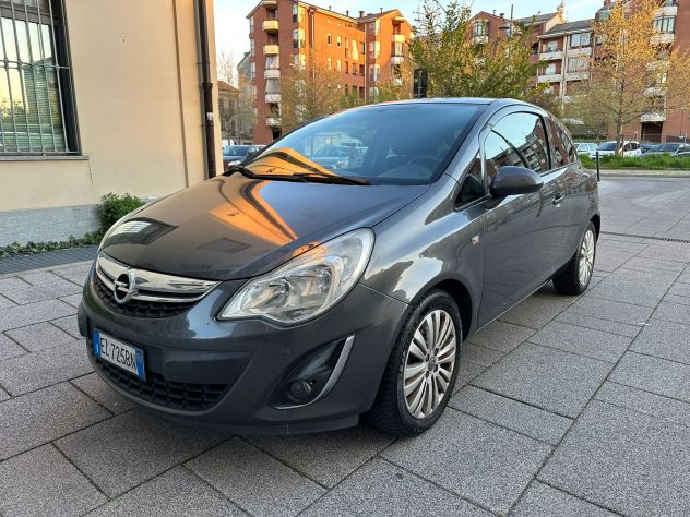 OPEL Corsa 4a serie anno 2011 - Foto 3
