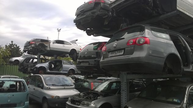 Ricambi per Vw Passat paraurti parafango alternatore rinforzo