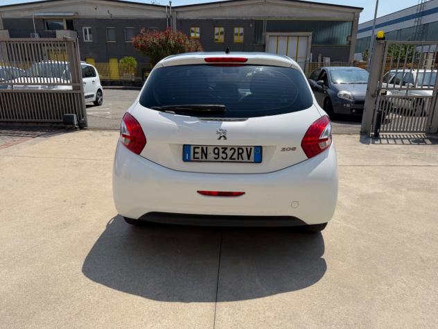 Peugeot 208 1.4 HDi 68 CV 5 porte Access - Foto 5
