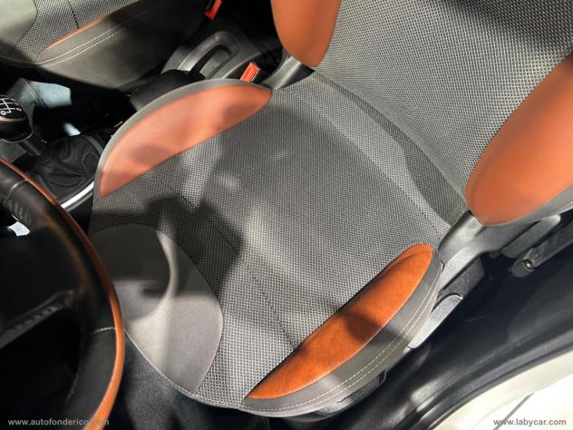 FIAT 500L 1.6 MJT 105 CV Trekking - Foto 6