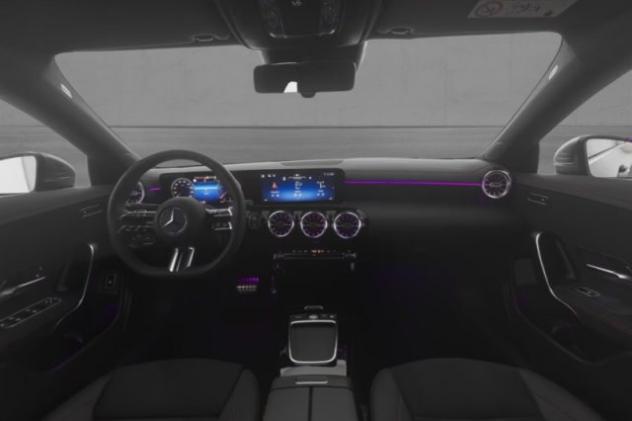 MERCEDES-BENZ CLA 200 d Automatic Shooting Brake AMG Line Premium rif. 24049580 - Foto 6