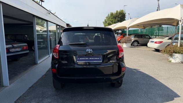 Toyota RAV 4 RAV4 2.2 D-4D 136 CV Luxury - Foto 10
