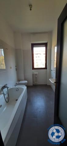 TRIANTE, ELEGANTE QUADRILOCALE DI AMPIA METRATURA - Foto 13