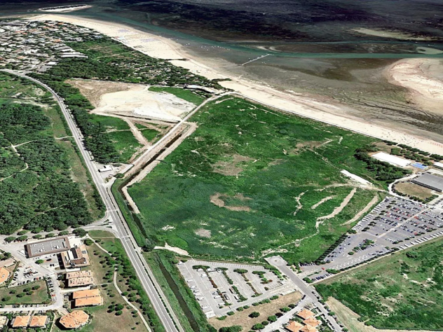 Vasta area edificabile, prospiciente al mare, in famosa località balneare - Foto 4