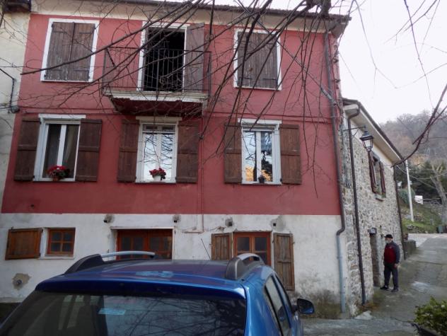 VENDESI Casa semi indipendente 200 mq TOTALI A Conio , frazione di Borgomaro , con cantina, corte e rustico e grande locale da dividere - Foto 3