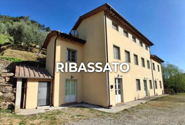 Rustico in vendita a Sant'Andrea di Compito - Capannori 350 mq Rif: 1407499