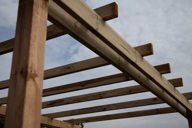 PERGOLA AUTOPORTANTE E PERGOLA ADDOSSATA DISDPONIBILE IN VARIE MISURE. - Foto 2