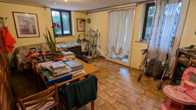 101/2022 1 VA - Trilocale in asta a Venegono Inferiore - Foto 4