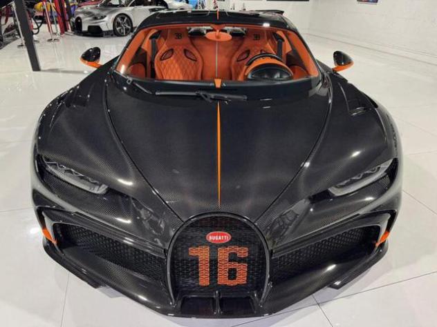 BUGATTI Chiron CHIRON PUR SPORT W16 1500HP "1 OF 60" FULL CARBON rif. 22762593 - Foto 2