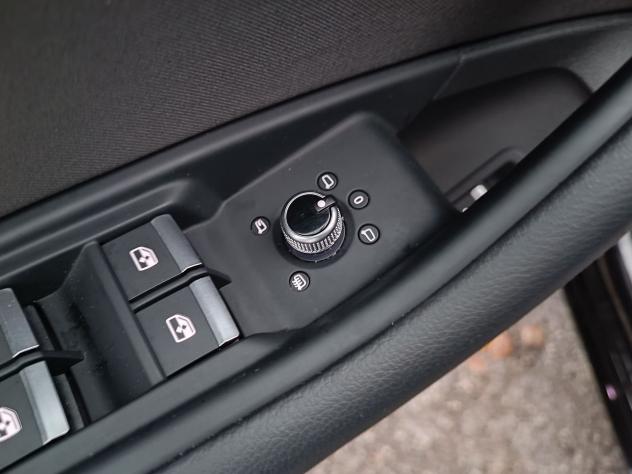 Audi A4 Avant 40 TDI S tronic S line - PROMO AUDI - Foto 8