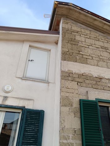 In antico palazzo di tufo ampio e luminoso appartamento - Foto 4