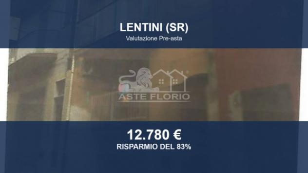 Immobile in asta di 208 m², box auto in vendita a Lentini