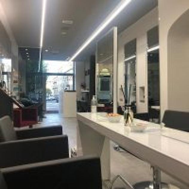 Look Center 2 - Salone Parrucchiere ed Estetica - Foto 3