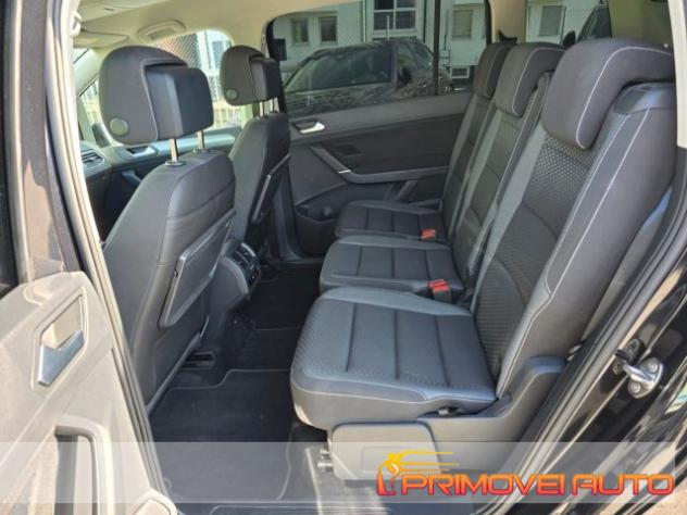 VOLKSWAGEN Touran 2.0 TDI 150 CV SCR DSG Active rif. 22138449 - Foto 4