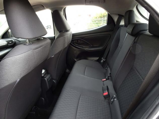 Toyota Yaris 4ª serie 1.5 Hybrid 5 porte Trend - Foto 9