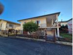 Villa di 213 m² con 4 locali e box auto doppio in vendita a Mirano