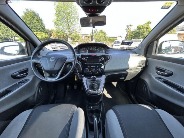 Lancia Ypsilon 1.2 69 CV GPL 5 porte - Foto 7